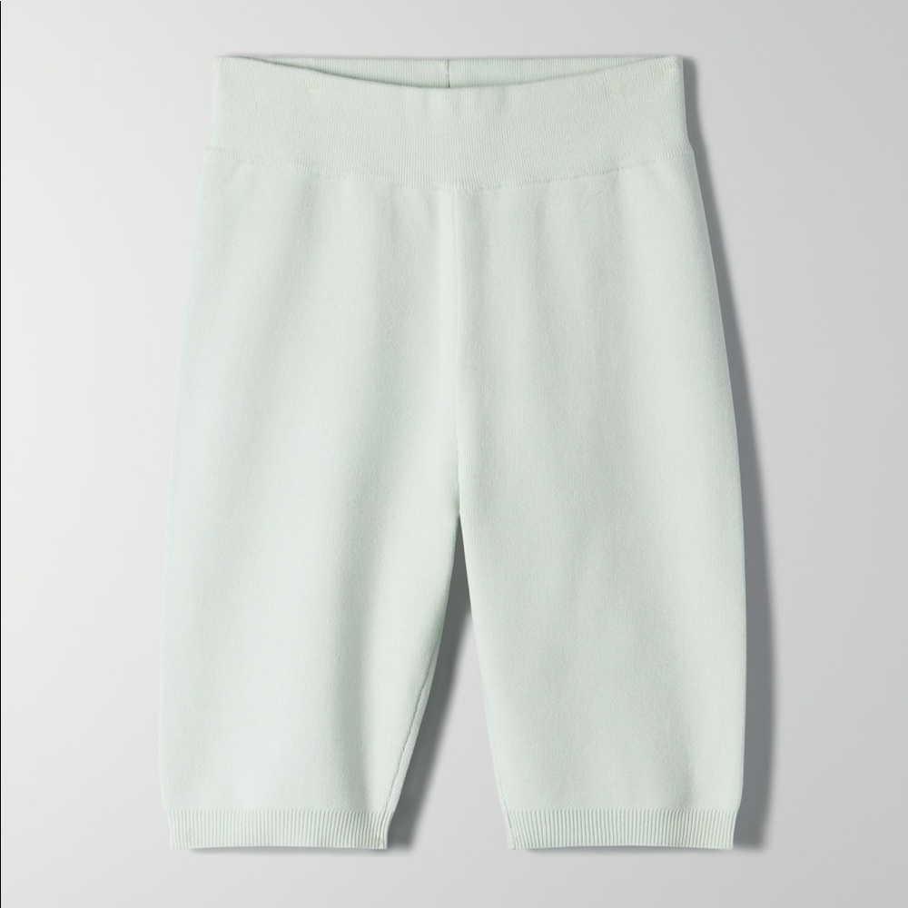Aritzia Mackenzie Biker shorts